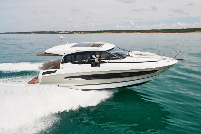 NC 37 │ NC of 11m │ Boat powerboat JeanneauNC37 19056