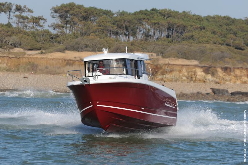 Merry Fisher 855 Marlin │ Merry Fisher Marlin of 8m │ Boat powerboat Jeanneau 730