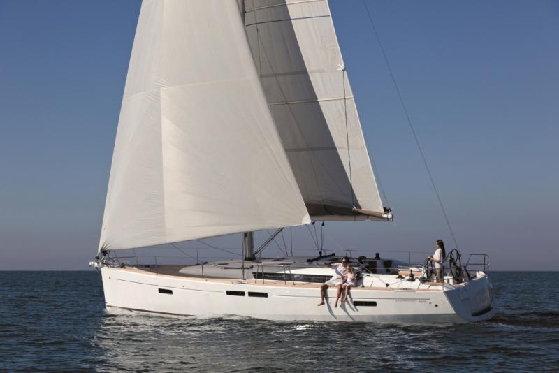 Sun Odyssey 469 │ Sun Odyssey of 14m │ Boat Sailboat Jeanneau 8399