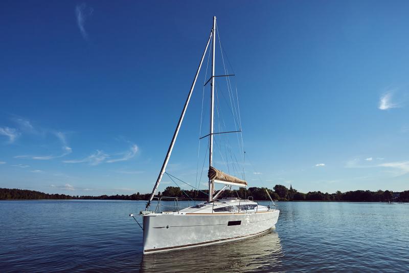 Sun Odyssey 319 │ Sun Odyssey of 10m │ Boat Sailboat JeanneauSun Odyssey 319 9912