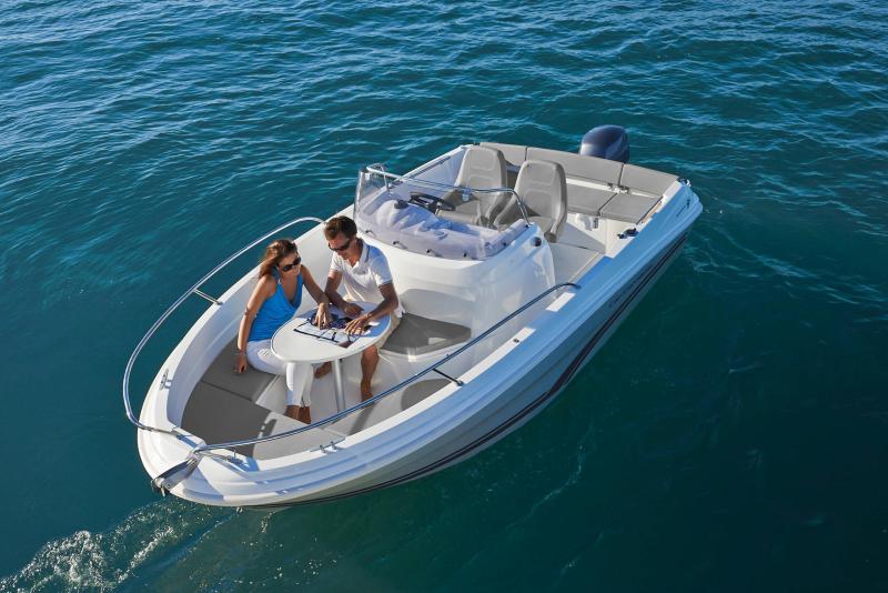 Cap Camarat 5.5 CC │ Cap Camarat Center Console de 5m │ Bateaux Moteurs JeanneauCap Camarat 5.5 CC 24065