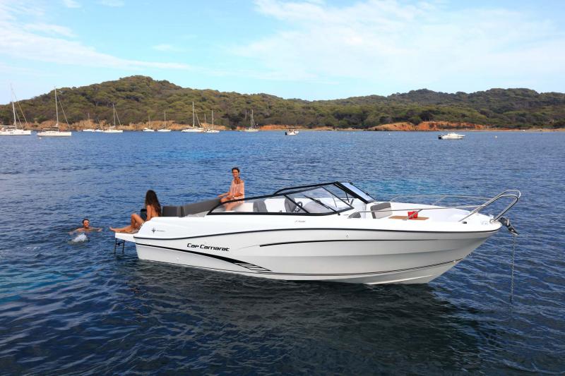 Cap Camarat 7.5 BR │ Cap Camarat Bow Rider of 8m │ Boat Moteurs JeanneauCap Camarat 7.5 BR 10522