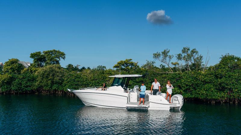 Leader 9.0 CC Series 2 │ Leader CC of 8m │ Boat Moteurs Jeanneau 32243