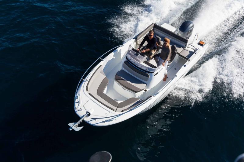 Cap Camarat 6.5 CC │ Cap Camarat Center Console of 7m │ Boat Moteurs JeanneauCap Camarat 6.5 CC Serie3 17164