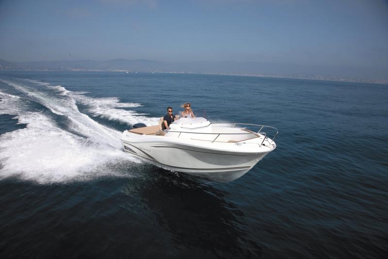 Cap Camarat 7.5 CC │ Cap Camarat Center Console de 7m │ Bateaux Moteurs Jeanneau 6002