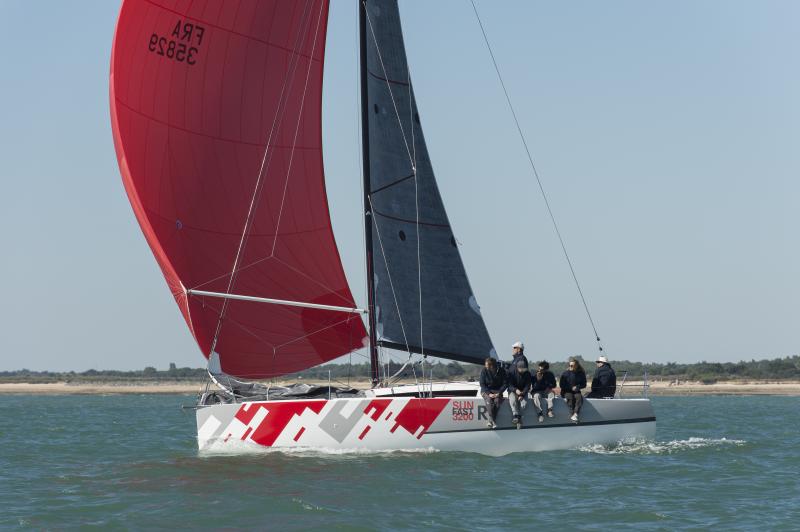 Sun Fast 3200 │ Sun Fast of 10m │ Boat Sailboat Jeanneau 3716