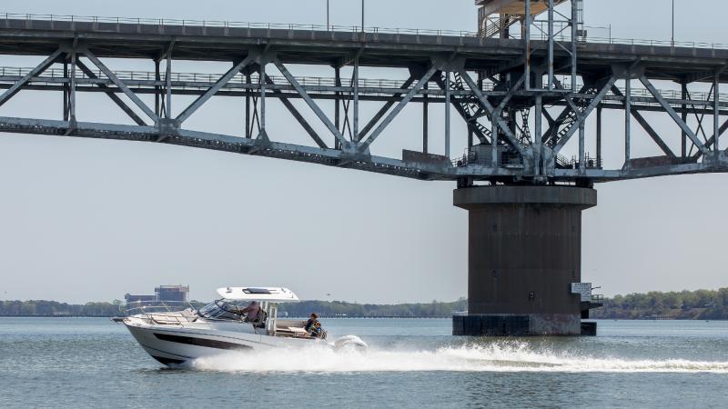 Leader 10.5 WA │ Leader WA of 11m │ Boat Moteurs Jeanneau 32311