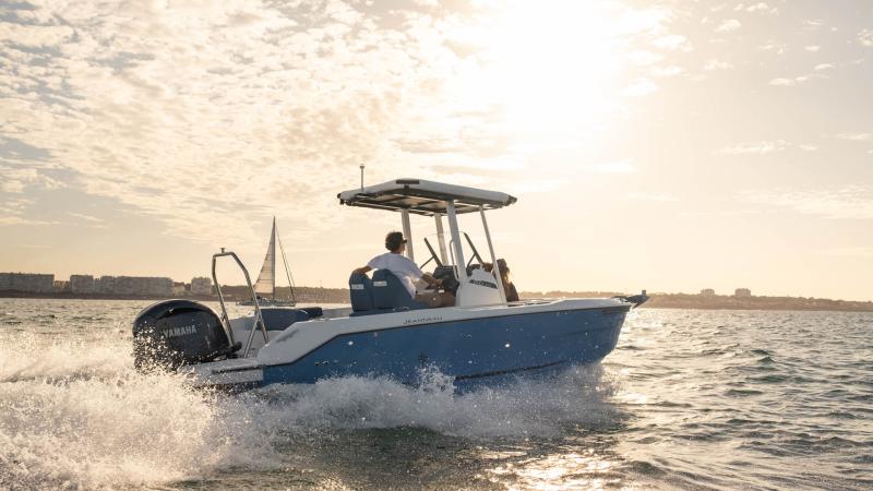 Cap Camarat 6.0 CC │ Cap Camarat Center Console de 6m │ Bateaux Moteurs Jeanneau 32823