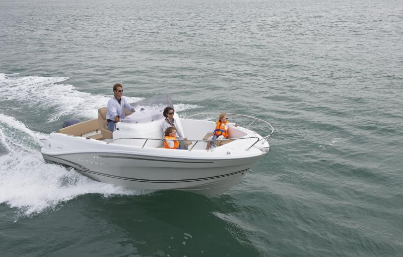 Cap Camarat 6.5 CC │ Cap Camarat Center Console de 7m │ Bateaux Moteurs Jeanneaubateau Cap_Camarat_CC-6.5CC2 547