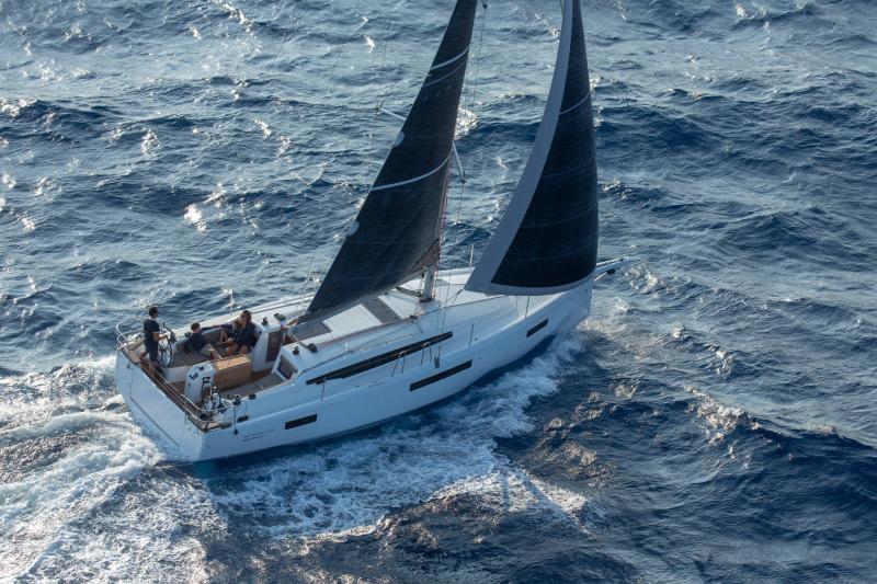 Sun Odyssey 410 │ Sun Odyssey of 12m │ Boat Veleros JeanneauSun Odyssey 410 19217