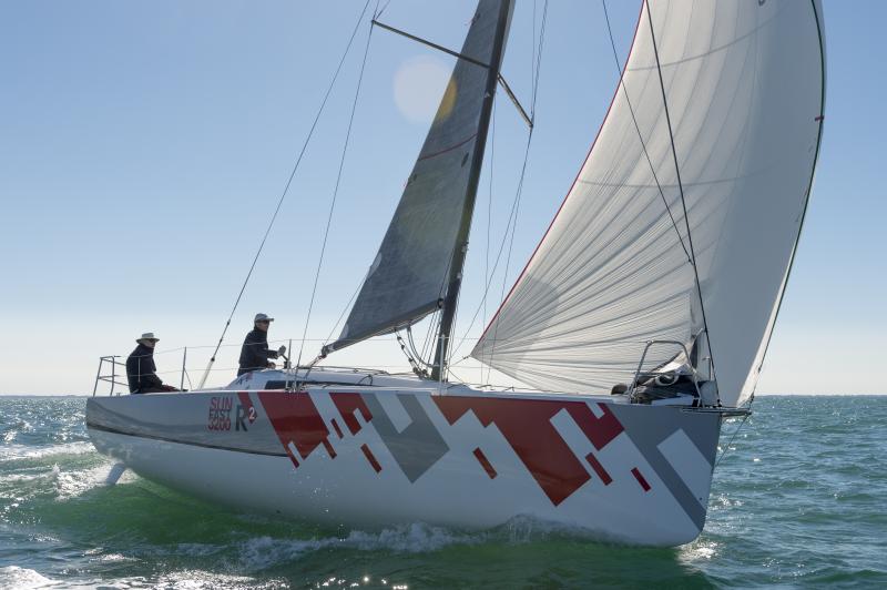 Sun Fast 3200 │ Sun Fast of 10m │ Boat Sailboat Jeanneau 3722