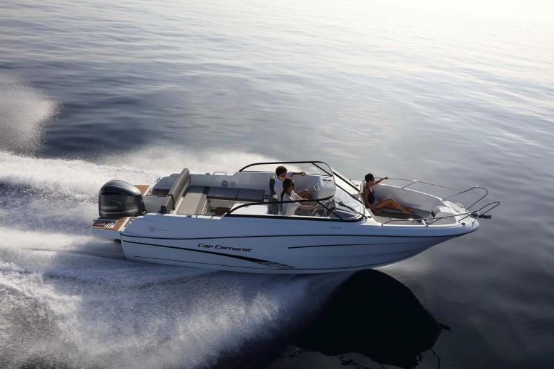 Cap Camarat 7.5 BR │ Cap Camarat Bow Rider of 8m │ Boat Moteurs JeanneauCap Camarat 7.5 BR 10504