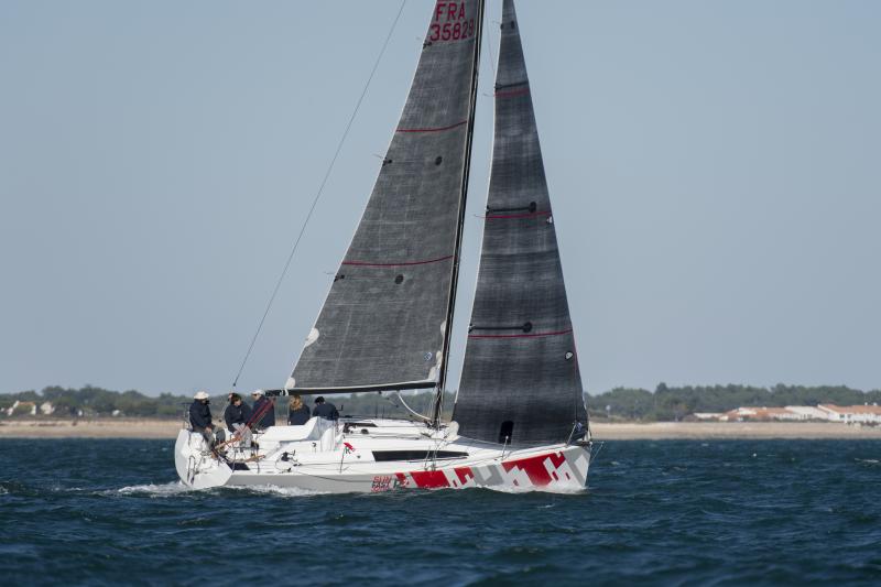 Sun Fast 3200 │ Sun Fast of 10m │ Boat Sailboat Jeanneau 3731