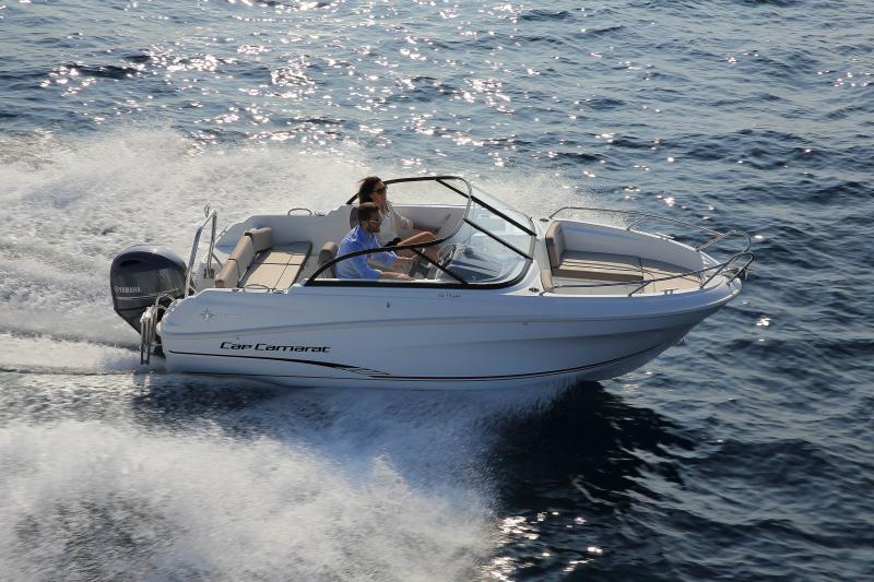 CAP CAMARAT 5.5 BR │ Cap Camarat Bow Rider of 5m │ Boat Moteurs JeanneauCAP CAMARAT 5.5 BR 4828