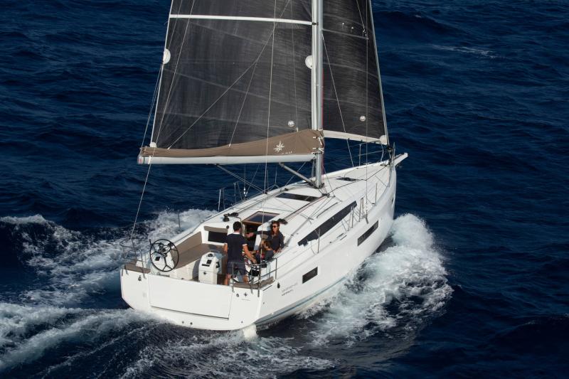 Sun Odyssey 410 │ Sun Odyssey of 12m │ Boat Sailboat JeanneauSun Odyssey 410 19221