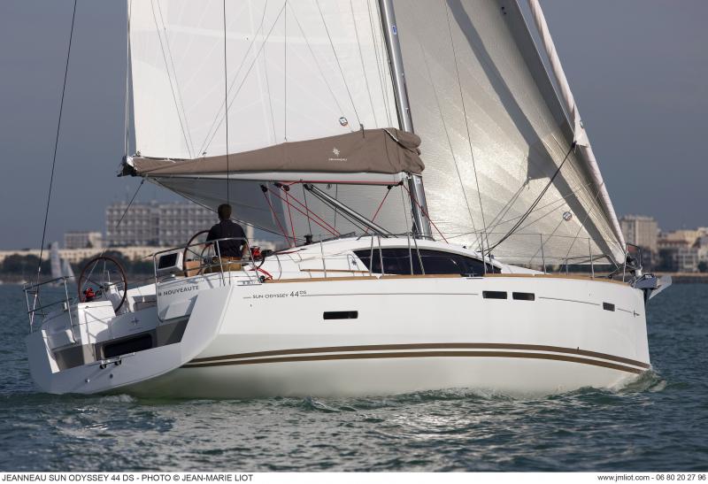 Sun Odyssey 44 DS │ Sun Odyssey DS of 13m │ Boat Veleros Jeanneaubarco Sun-Odyssey-DS-44DS 371