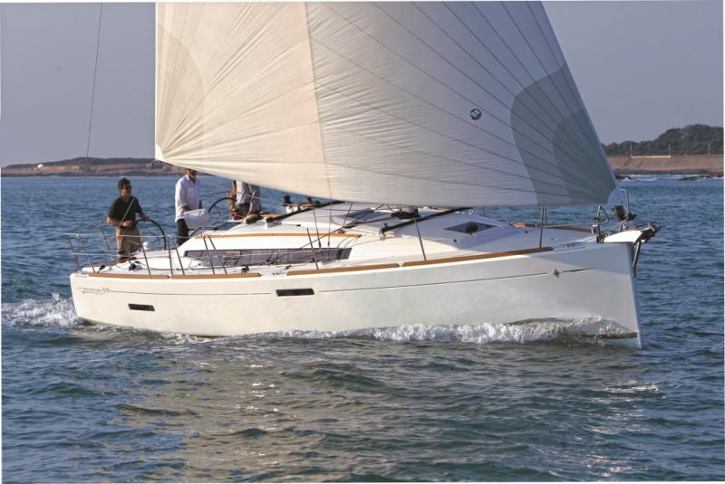 Sun Odyssey 379 │ Sun Odyssey of 11m │ Boat Sailboat Jeanneau 8355