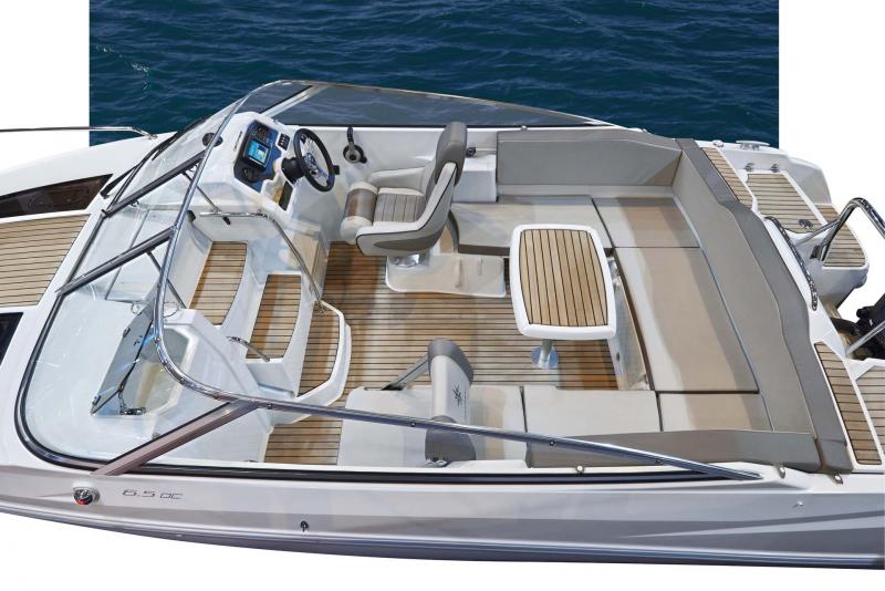 Cap Camarat 6.5 DC │ Cap Camarat Day Cruiser of 6m │ Boat Moteurs Jeanneau 11112