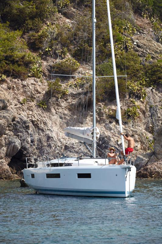 Sun Odyssey 440 │ Sun Odyssey of 13m │ Boat Sailboat JeanneauSun-Odyssey-440 19439