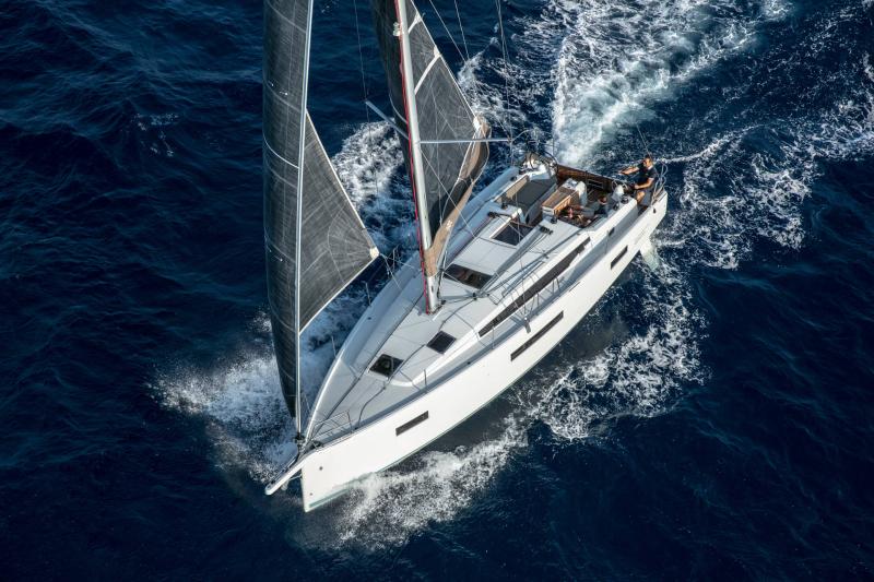 Sun Odyssey 410 │ Sun Odyssey of 12m │ Boat Sailboat JeanneauSun Odyssey 410 19219