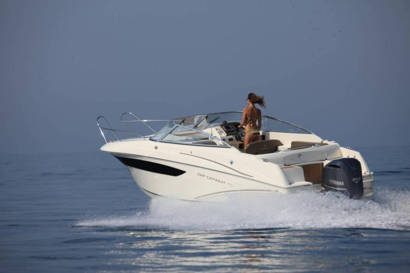 Cap Camarat 7.5 DC │ Cap Camarat Day Cruiser of 7m │ Boat Moteurs JeanneauCap Camarat 7.5 DC 17227