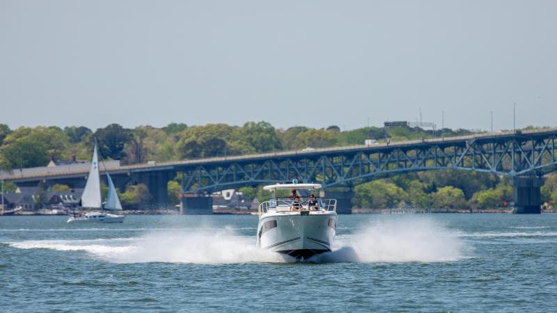 Leader 10.5 WA │ Leader WA of 11m │ Boat Moteurs Jeanneau 32299