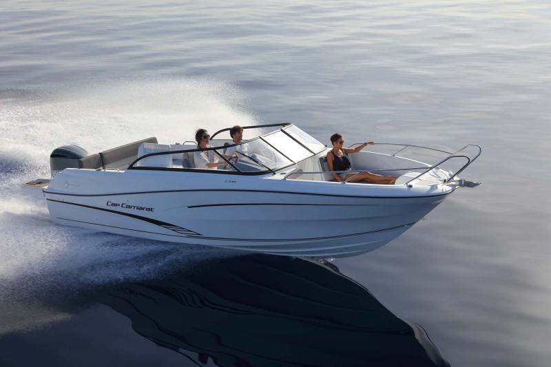 Cap Camarat 7.5 BR │ Cap Camarat Bow Rider of 8m │ Boat Moteurs JeanneauCap Camarat 7.5 BR 10500