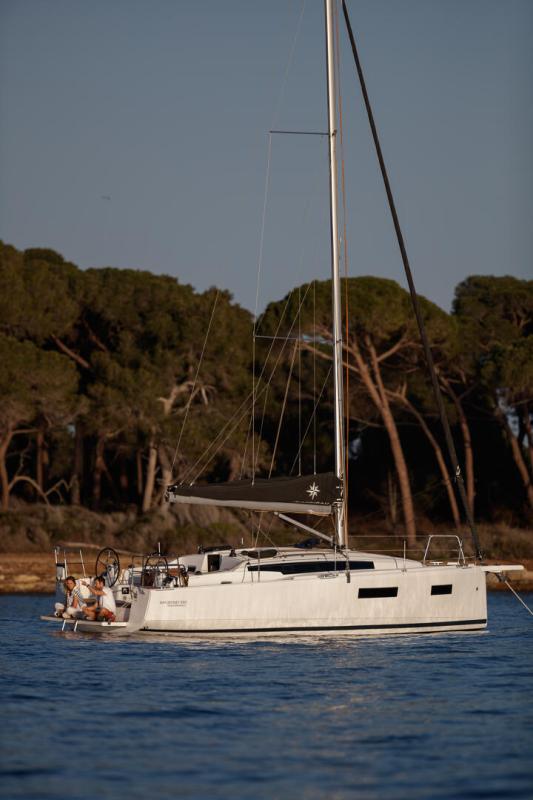 Sun Odyssey 350 │ Sun Odyssey of 10m │ Boat Sailboat JeanneauSun Odyssey 350 29461