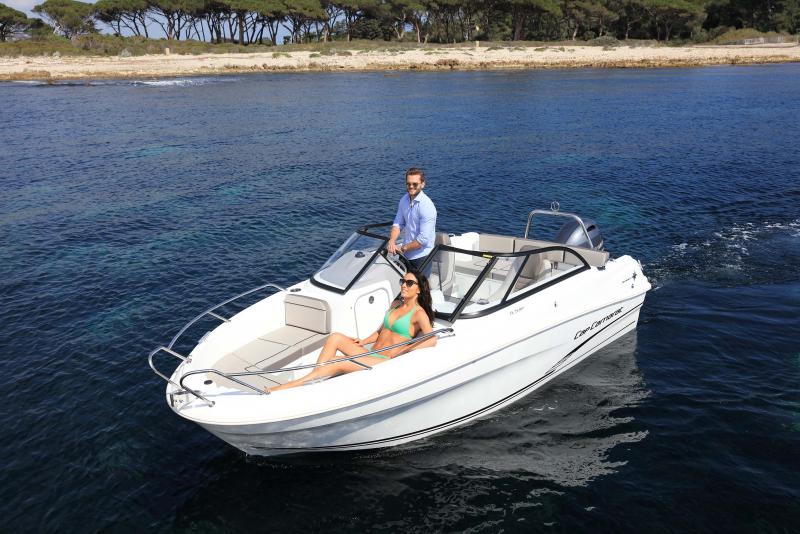 CAP CAMARAT 5.5 BR │ Cap Camarat Bow Rider of 5m │ Boat Moteurs JeanneauCAP CAMARAT 5.5 BR 4826