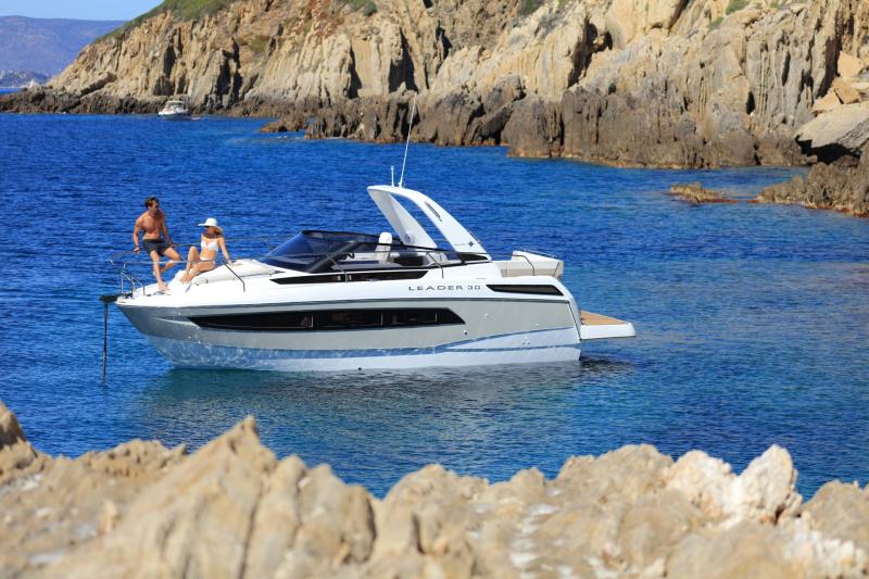 Leader 30 │ Leader de 9m │ Bateaux Moteurs Jeanneau3-Lifestyle 18219