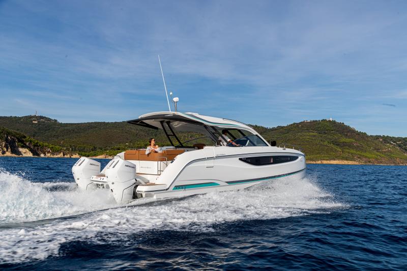 TH38 │ TH of 0m │ Boat Moteurs Jeanneau 31847