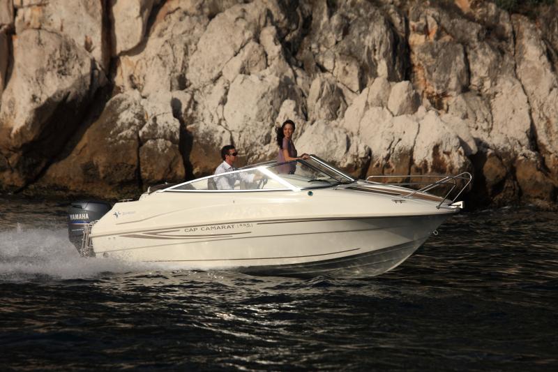 Cap Camarat 5.5 DC │ Cap Camarat Day Cruiser de 5m │ Bateaux Moteurs Jeanneau 6012