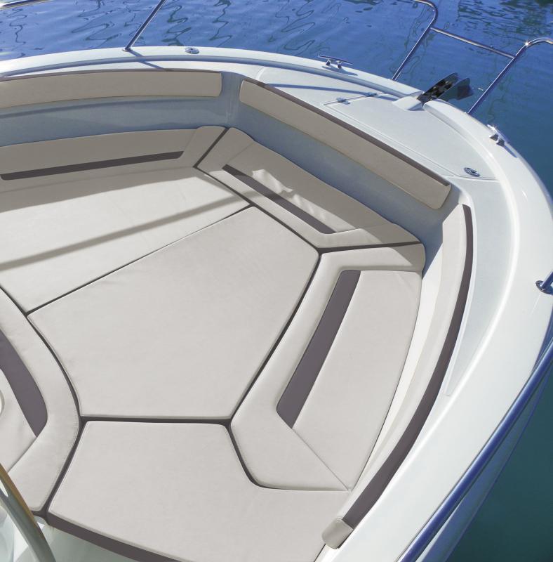 Cap Camarat 8.5 CC │ Cap Camarat Center Console de 8m │ Bateaux Moteurs Jeanneaubateau Cap_Camarat_CC-8.5CC 1150