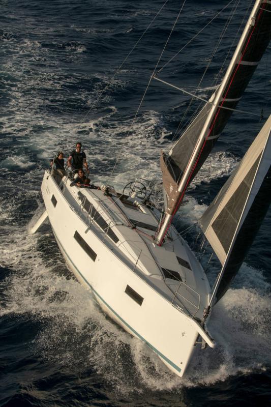 Sun Odyssey 410 │ Sun Odyssey of 12m │ Boat Veleros JeanneauSun Odyssey 410 19227