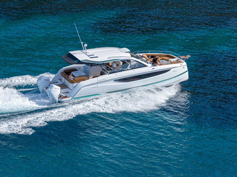 TH38 │ TH of 0m │ Boat Moteurs Jeanneau 31853