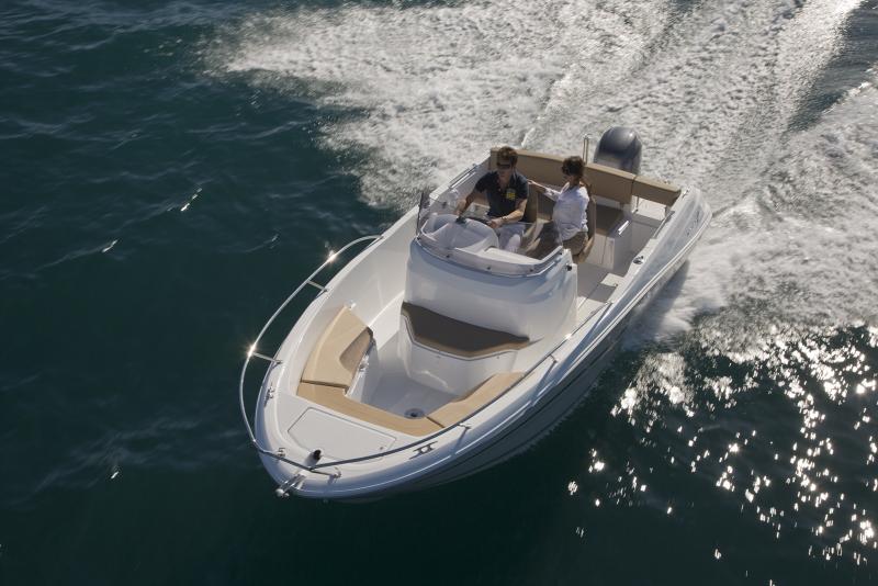 Cap Camarat 6.5 CC │ Cap Camarat Center Console de 7m │ Bateaux Moteurs Jeanneaubateau Cap_Camarat_CC-6.5CC2 775