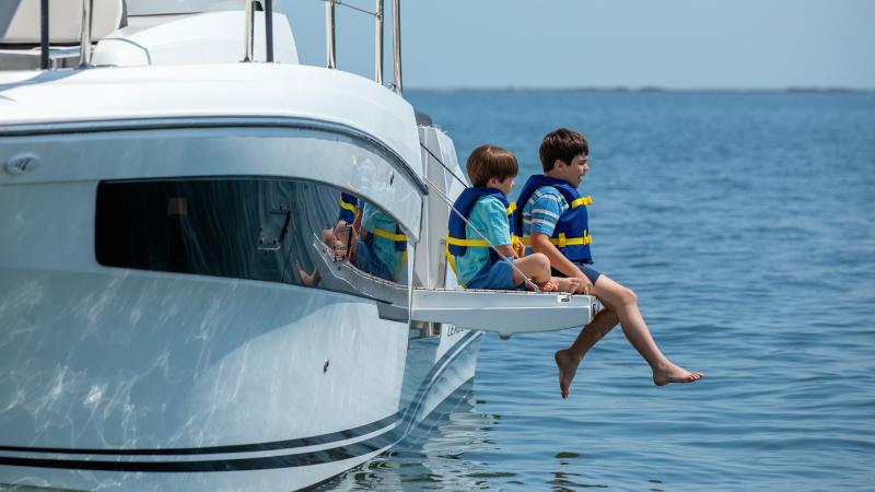Leader 10.5 WA │ Leader WA of 11m │ Boat Moteurs Jeanneau 32307