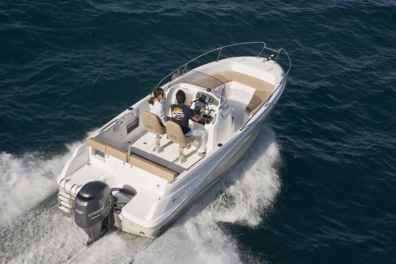 Cap Camarat 6.5 CC │ Cap Camarat Center Console de 7m │ Bateaux Moteurs Jeanneaubateau Cap_Camarat_CC-6.5CC2 772