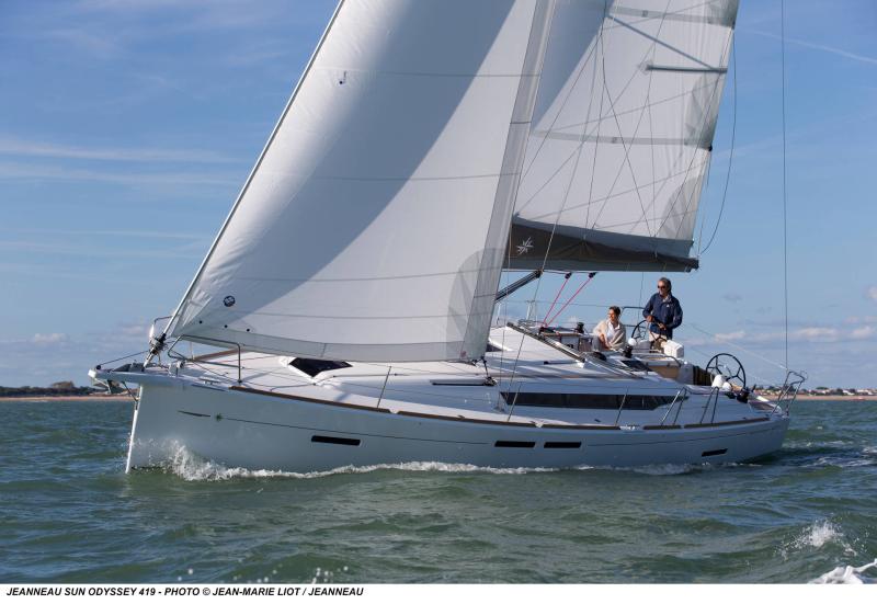 Sun Odyssey 419 │ Sun Odyssey of 13m │ Boat Sailboat JeanneauSun Odyssey 419 19360