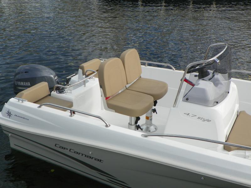 Cap Camarat 4.7 CC │ Cap Camarat Center Console de 5m │ Bateaux Moteurs Jeanneaubateau Cap_Camarat_CC-4.7CC 885