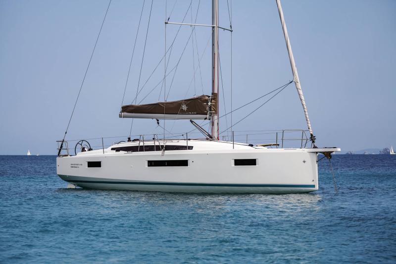 Sun Odyssey 410 │ Sun Odyssey of 12m │ Boat Sailboat JeanneauSun Odyssey 410 19243