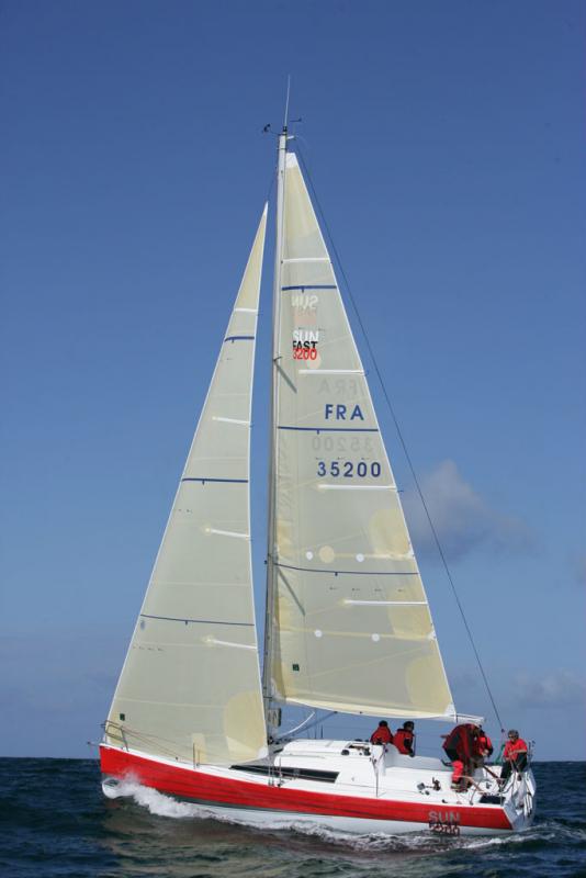 Sun Fast 3200 │ Sun Fast of 10m │ Boat Sailboat Jeanneau 2952