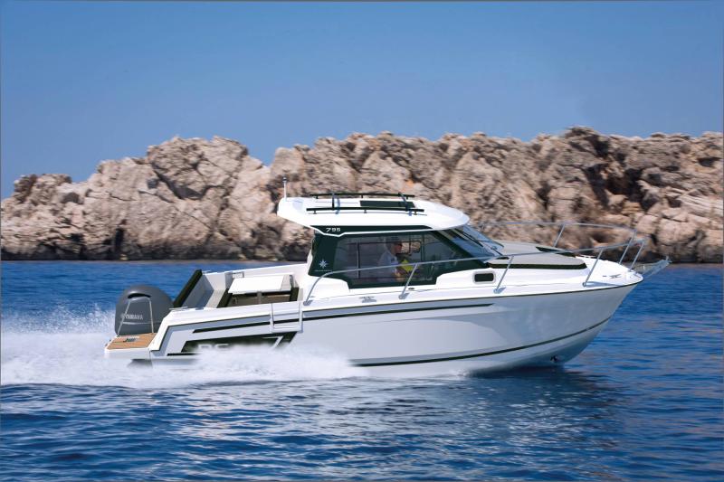 NC 795 │ NC Weekender of 8m │ Boat Moteurs Jeanneau 21746