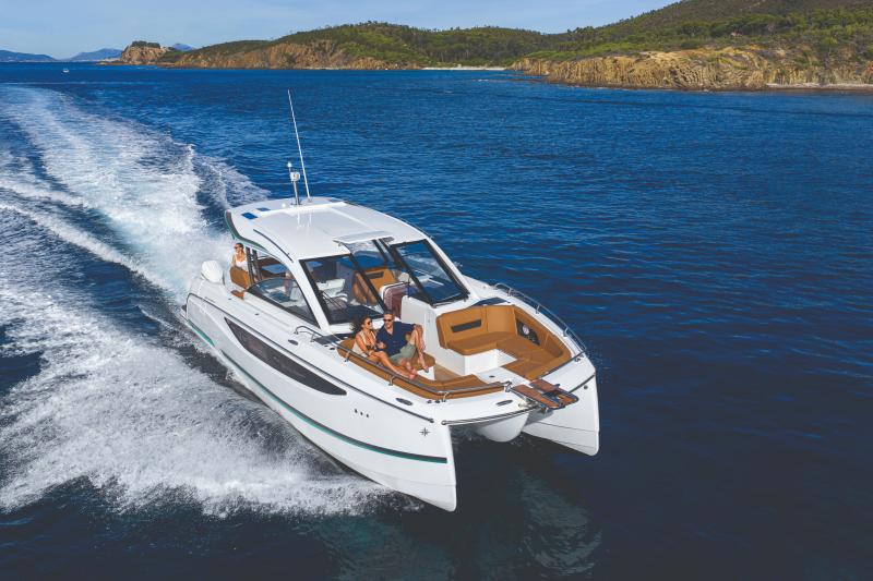 TH38 │ TH of 0m │ Boat Moteurs Jeanneau 31856