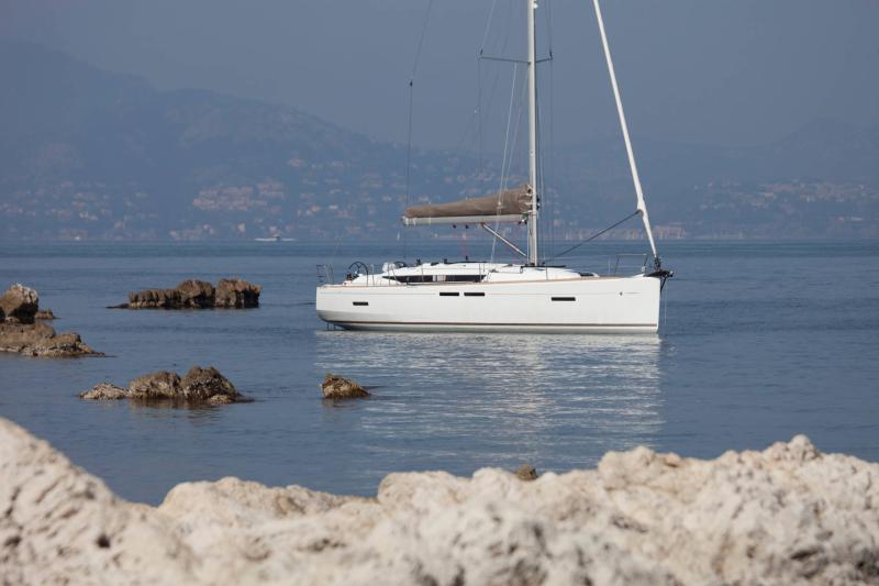 Sun Odyssey 419 │ Sun Odyssey of 13m │ Boat Sailboat JeanneauSun Odyssey 419 19383