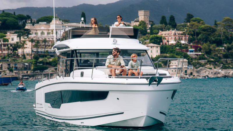 Merry Fisher 1095 Fly Serie2 │ Merry Fisher of 10m │ Boat Moteurs Jeanneau 32172