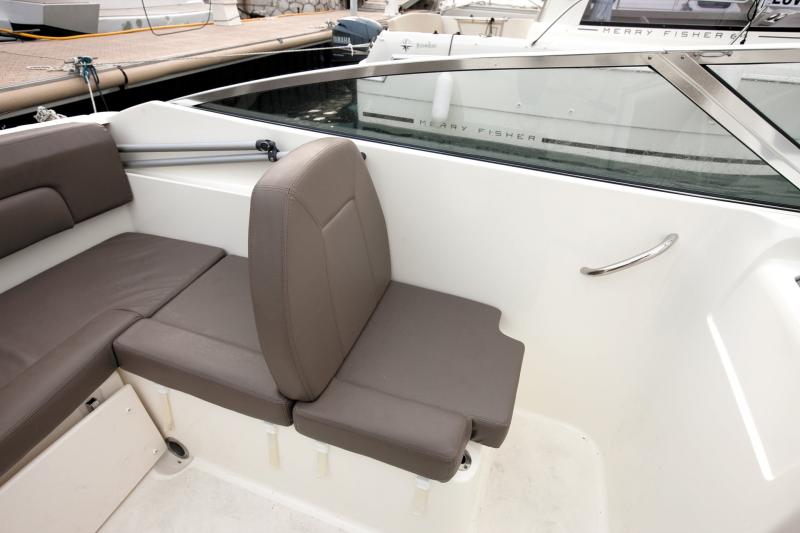 Cap Camarat 5.5 DC │ Cap Camarat Day Cruiser de 5m │ Bateaux Moteurs Jeanneau 6021