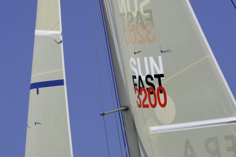 Sun Fast 3200 │ Sun Fast of 10m │ Boat Sailboat Jeanneauboat Sun fast 3200 232