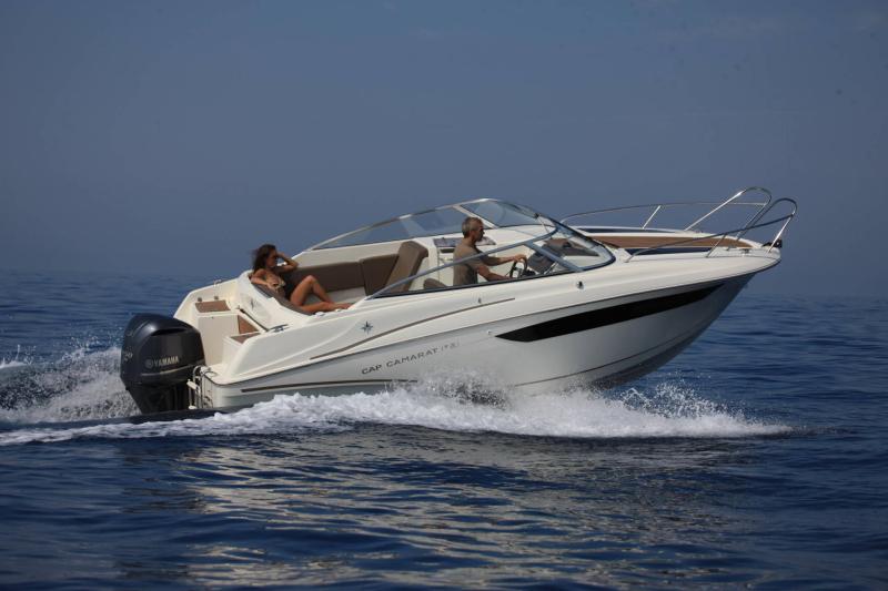 Cap Camarat 7.5 DC │ Cap Camarat Day Cruiser of 7m │ Boat Moteurs JeanneauCap Camarat 7.5 DC 17229