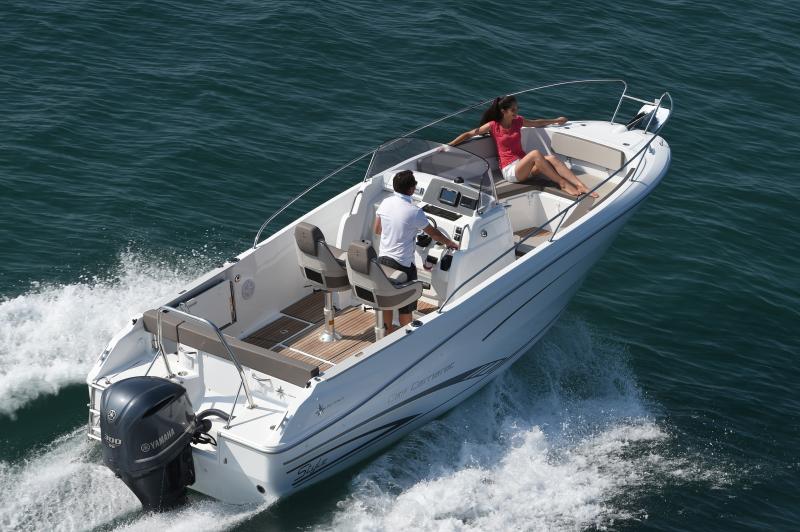 Cap Camarat 7.5 CC │ Cap Camarat Center Console de 7m │ Bateaux Moteurs Jeanneaubateau Cap_Camarat_CC-7.5CCs2 984